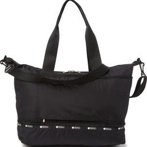 LeSportsac Dakota Medium Deluxe Overnight Bag